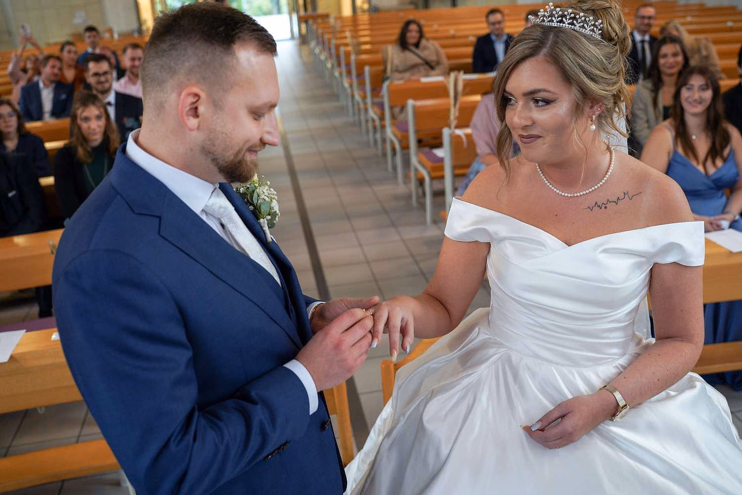 Hochzeit von Jenny und Denis in Freiberg am Neckar, Seeschloss Monrepos, Aufnahme 12